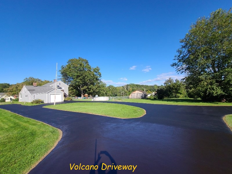 VOLCANO DRIVEWAY