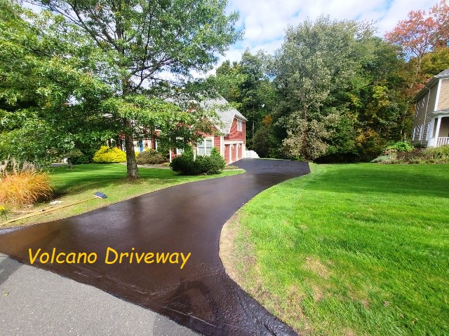 VOLCANO DRIVEWAY