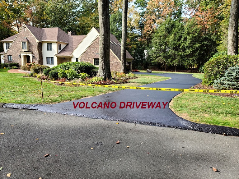 VOLCANO DRIVEWAY
