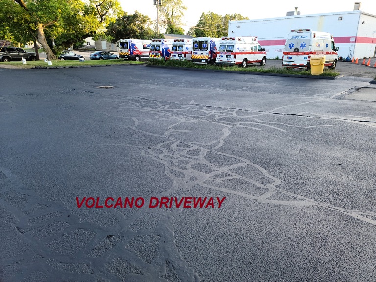 VOLCANO DRIVEWAY