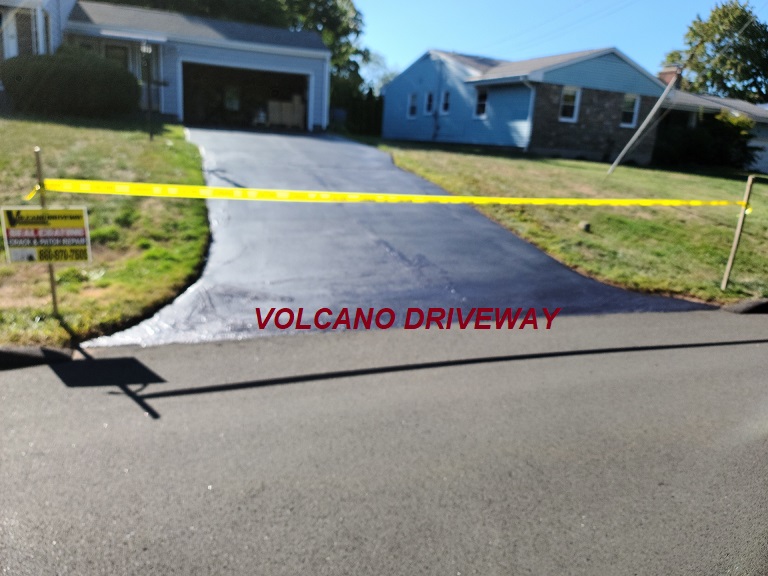 VOLCANO DRIVEWAY